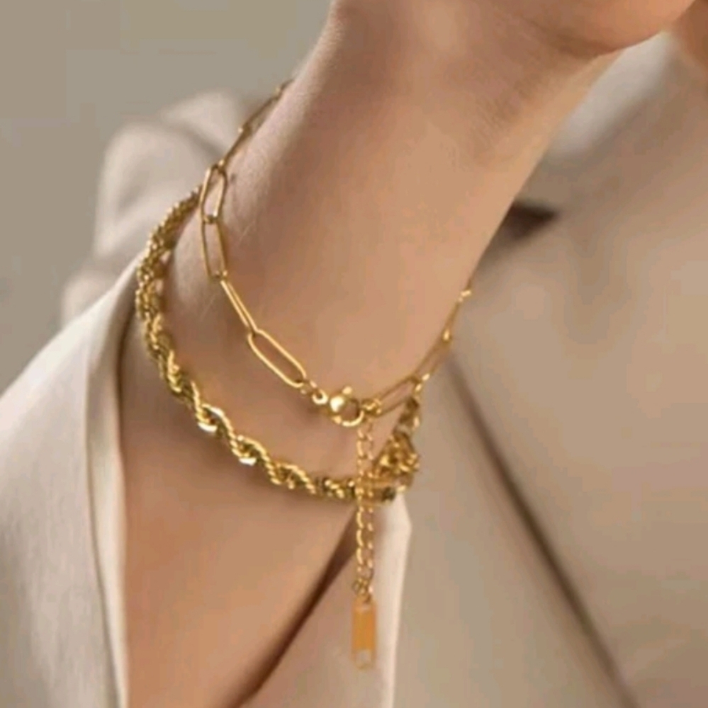 Gold Paperclip Chain Bracelet